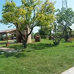 Casale Papa Country Village * Λορέτο
