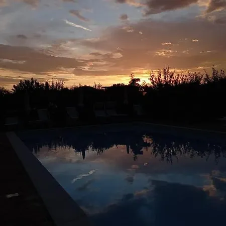 Casale Papa Country Village *