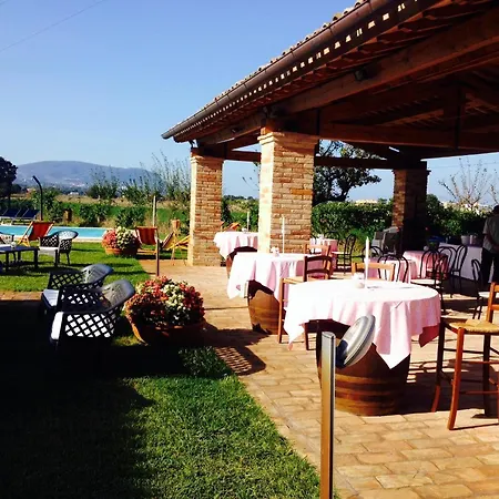 Casale Papa Country Village Country house Loreto