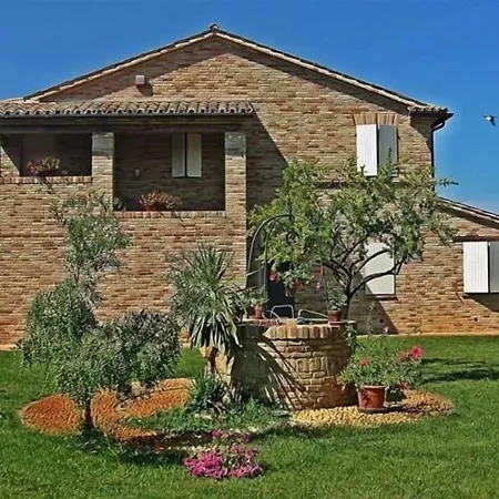 Casale Papa Country Village Landhaus Loreto