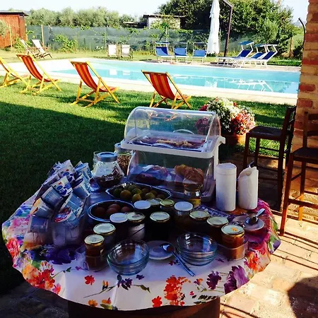 Casale Papa Country Village *